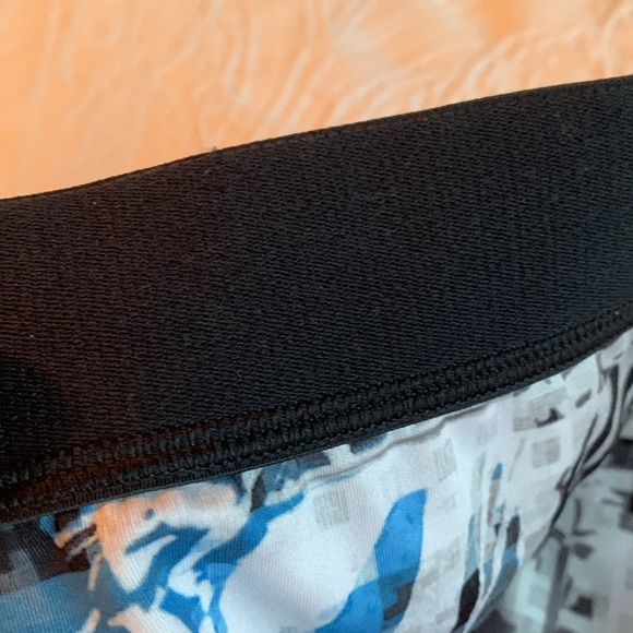 Adidas Crop Leggings- Medium compression - Picture 3 of 3